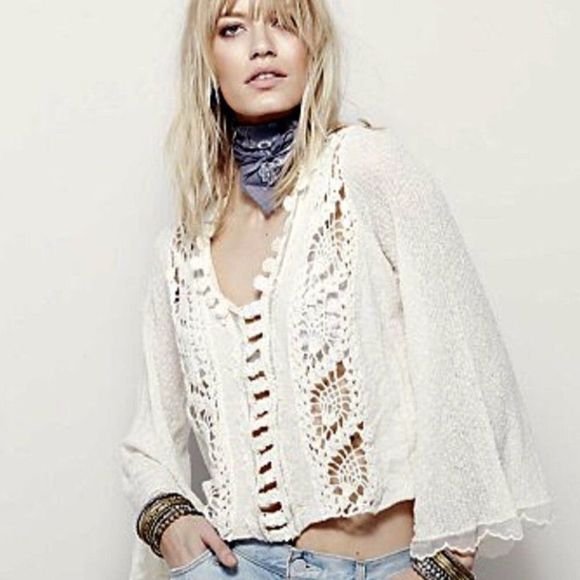 Free People The Open Crochet Cutwork Crop BellSleeve S - Picture 2 of 4